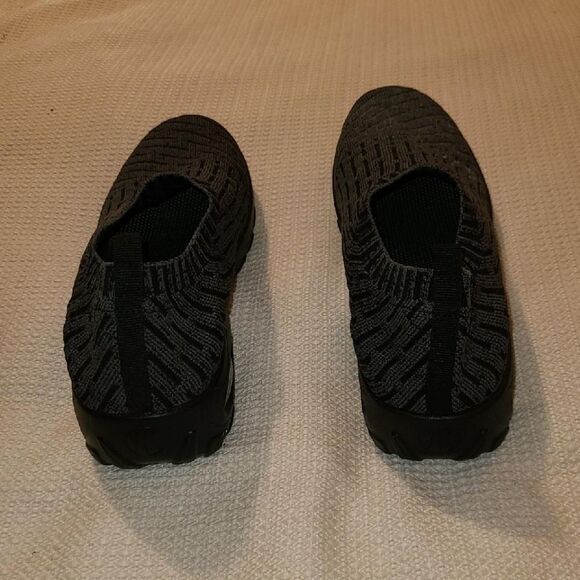 Gray/black knit pull on sneakers - Picture 8 of 10